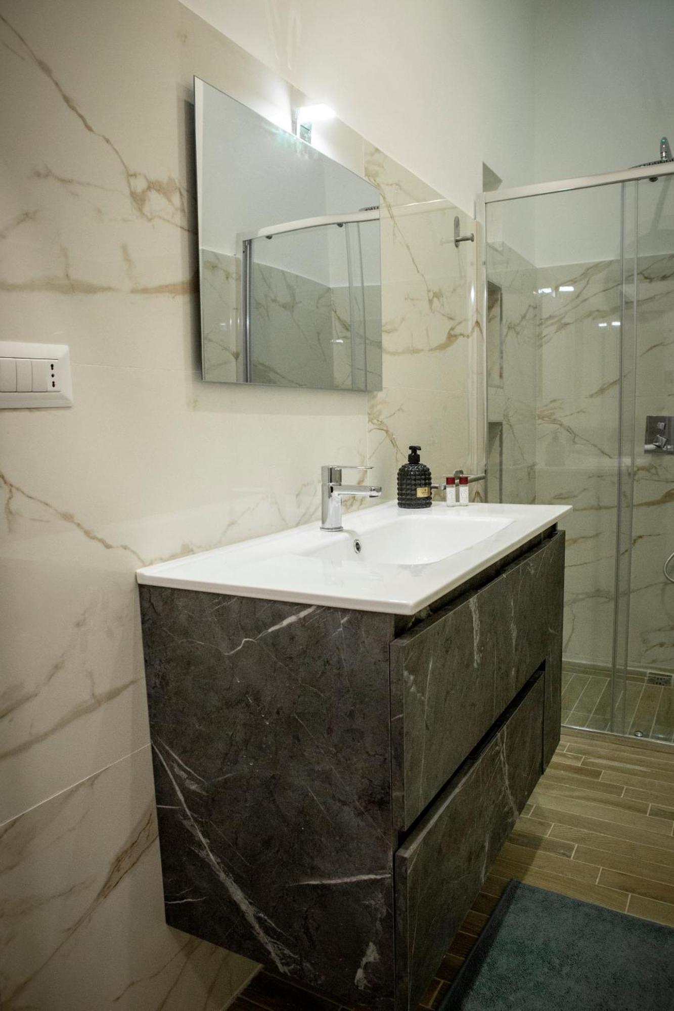 Napoli Skyport Bed & Breakfast Ngoại thất bức ảnh